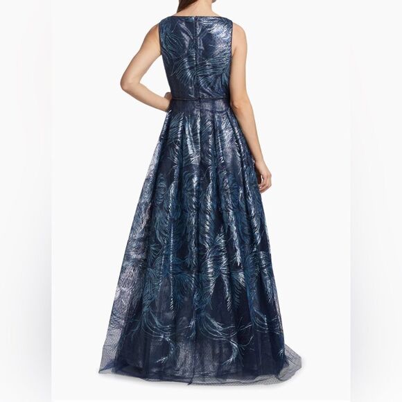 Rene Ruiz Collection Feather Jacquard Fit-&-Flare Gown size 6 - Picture 4 of 15